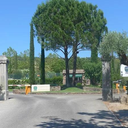Дом отдыха Award Winning St Tropez Golf